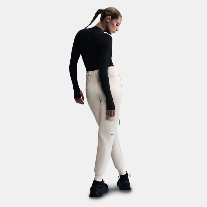 Nike Women's Sportswear Tech Fleece Sweatpants Ivory Nike Women's Sportswear Tech Fleece Sweatpants Ivory image number 1