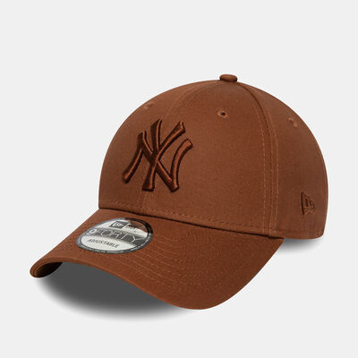 New Era Men's MLB New York Yankees League Essential 9FORTY Cap Brown
