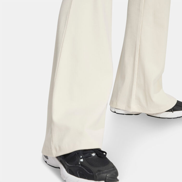 adidas Originals Women's Essentials Flared Leggings Beige image number 4