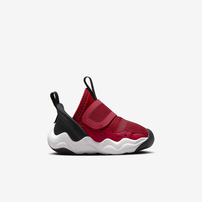 Jordan Kids' 23/7 Shoes Red Jordan Kids' 23/7 Shoes Red image number 2