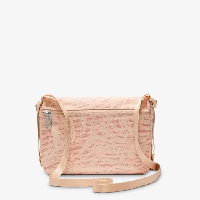 Nike Women's Sportswear Futura 365 Crossbody Bag Brown Nike Women's Sportswear Futura 365 Crossbody Bag Brown image number 2