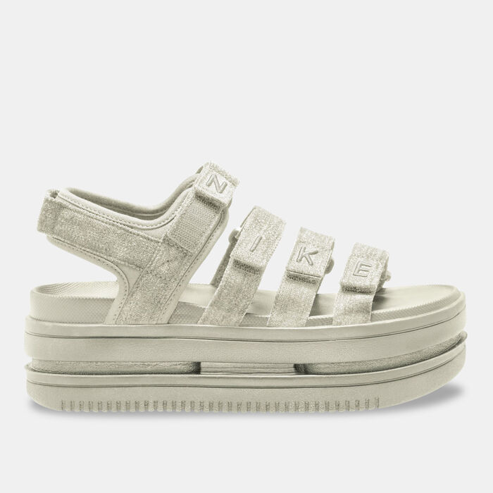 Nike Women's Icon Classic SE Sandals Beige Nike Women's Icon Classic SE Sandals Beige image number 0