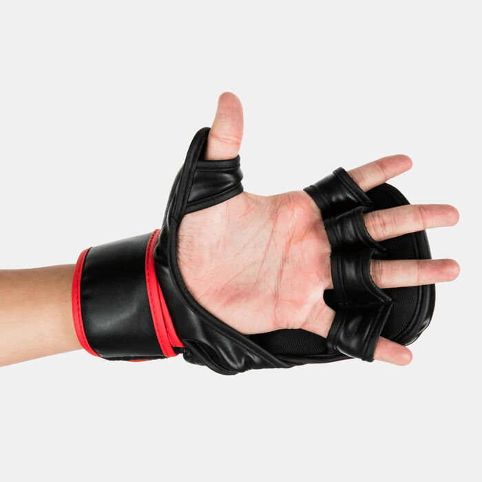 UFC Contentder MMA Bag Glove (6oz.) Black UFC Contentder MMA Bag Glove (6oz.) Black image number 1