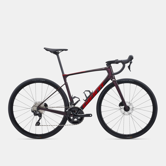 Giant Defy Advanced 2 Road Bike Red Giant Defy Advanced 2 Road Bike Red image number 1