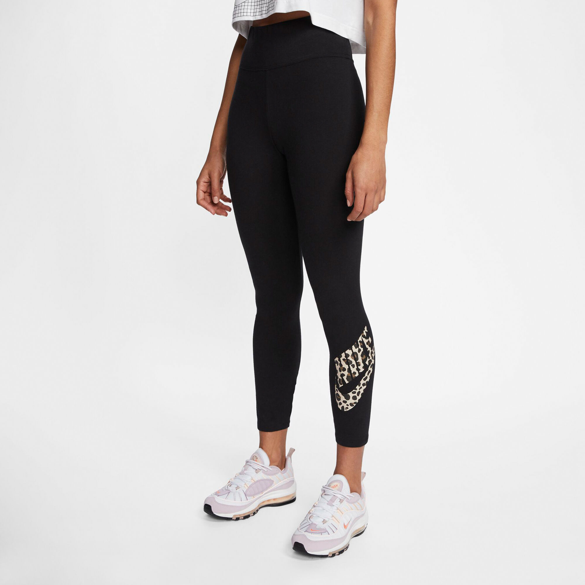 Buy Nike Women's Pro Printed Leggings Black in KSA -SSS