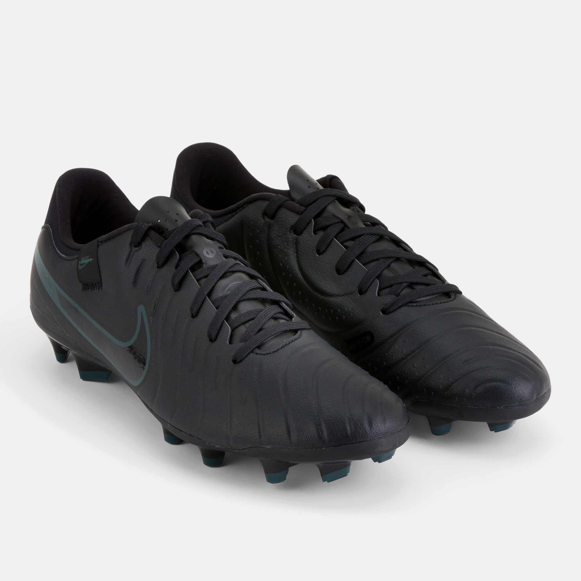Nike legend football boots online