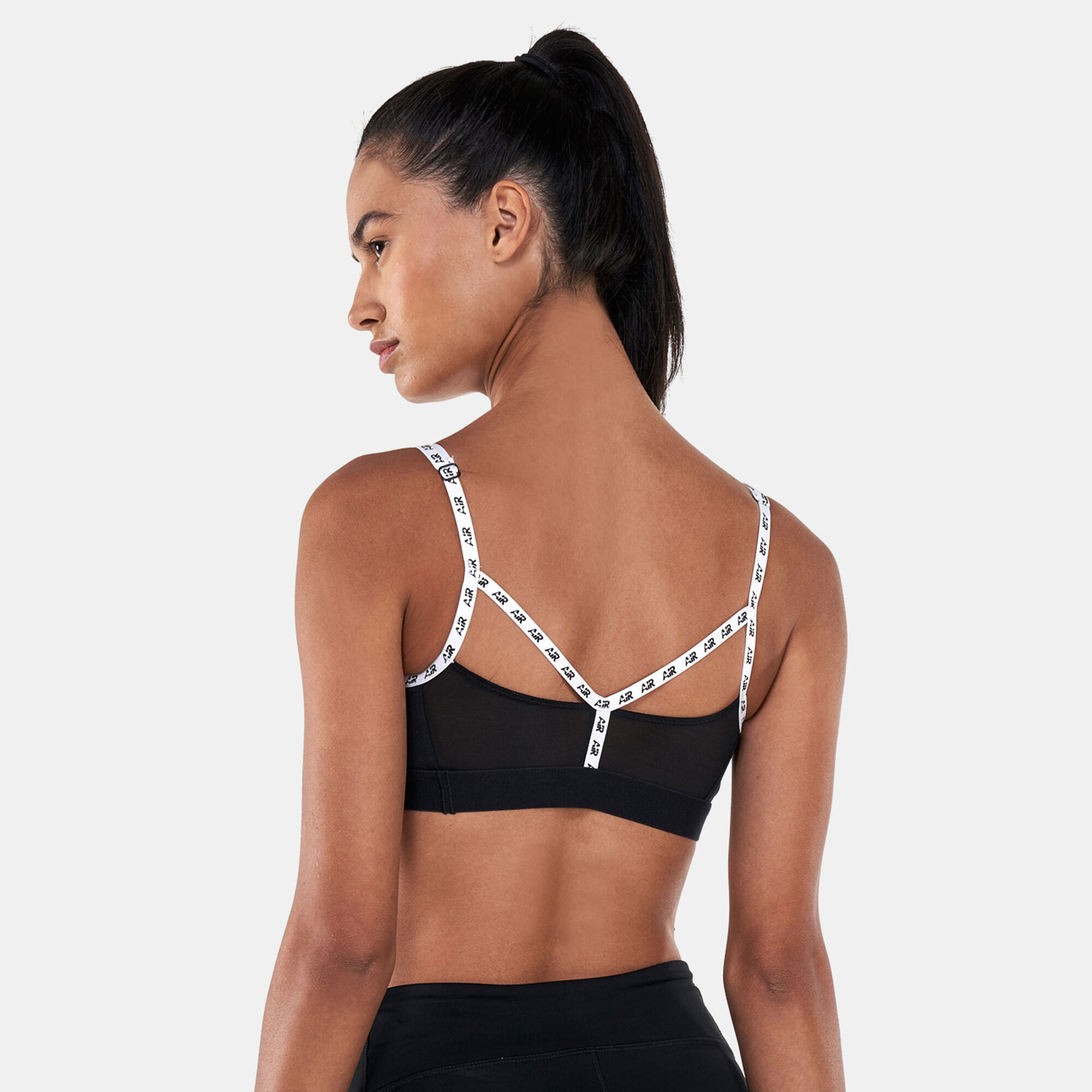 Nike strap bra 2025