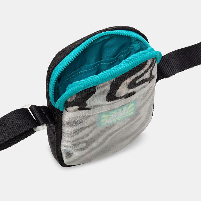 Nike Heritage Cross-Body Bag (Small) Black Nike Heritage Cross-Body Bag (Small) Black image number 3