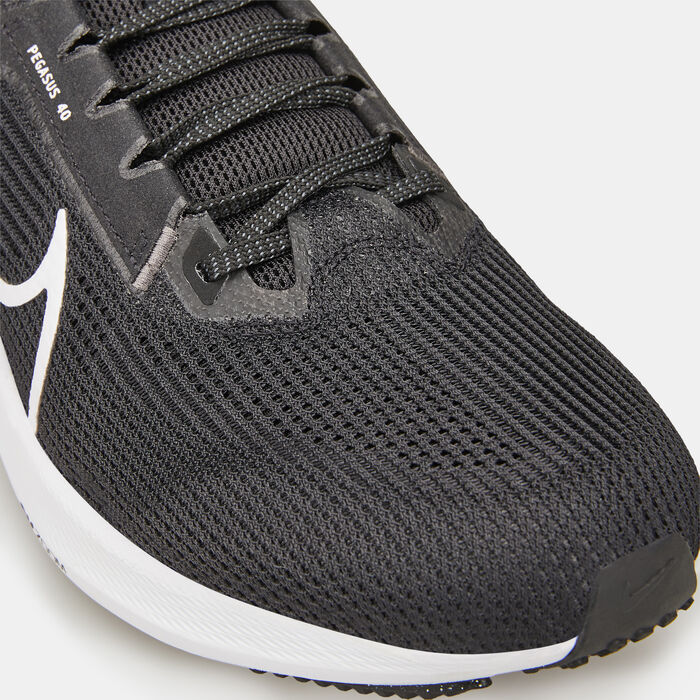 Nike Men's Pegasus 40 Road Running Shoe Black image number 5
