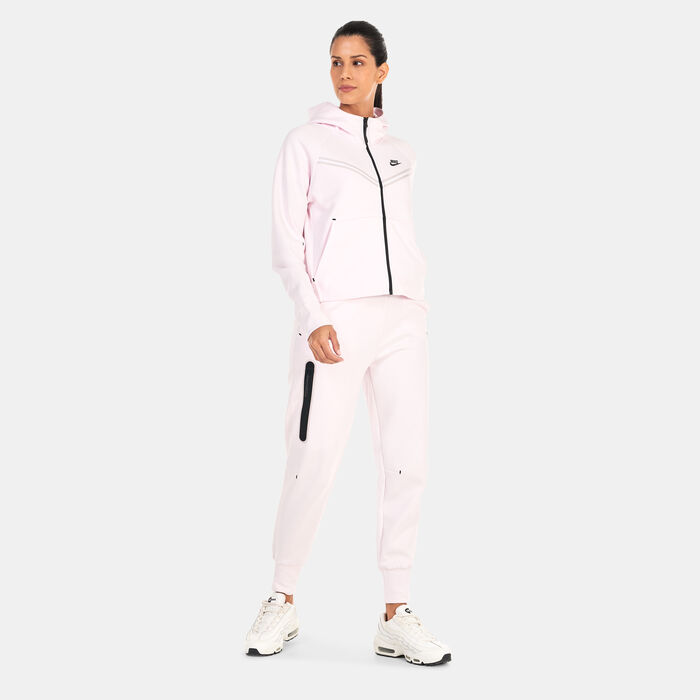 Nike Women's Sportswear Tech Fleece Pants Ivory Nike Women's Sportswear Tech Fleece Pants Ivory image number 2