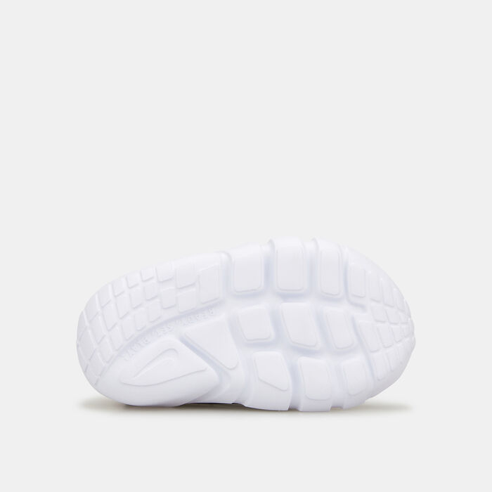 Nike Kids' Flex Runner 2 Running Shoe (Baby and Toddler) Blue image number 4