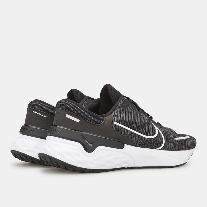 Nike Men's Renew Run 4 Shoe Black image number 3