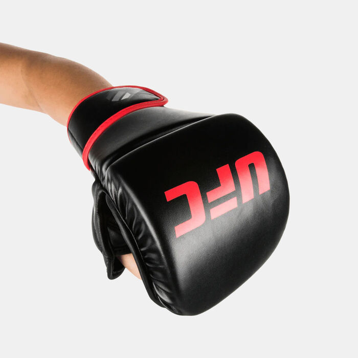 UFC Contentder MMA Bag Glove (6oz.) Black UFC Contentder MMA Bag Glove (6oz.) Black image number 2