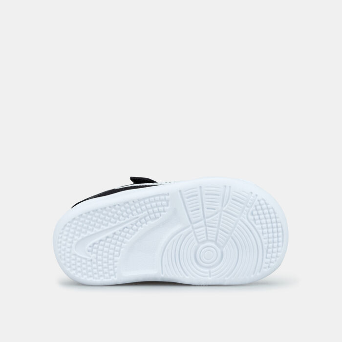 Nike Kids' Omni-Multi Court Running Shoe (Baby and Toddler) Black image number 3