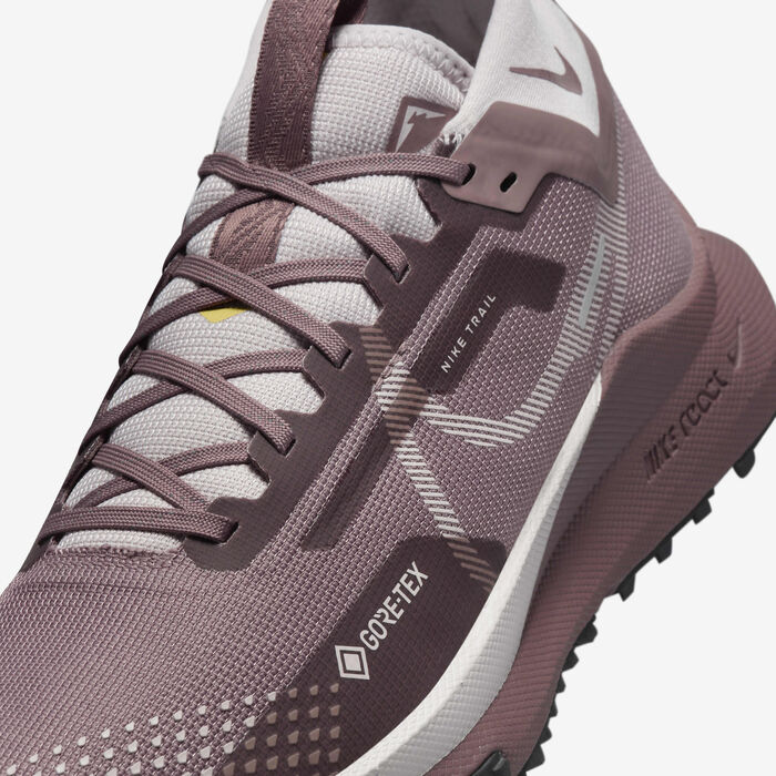 Nike Women's Pegasus Trail 4 GORE-TEX Shoe Purple Nike Women's Pegasus Trail 4 GORE-TEX Shoe Purple image number 6