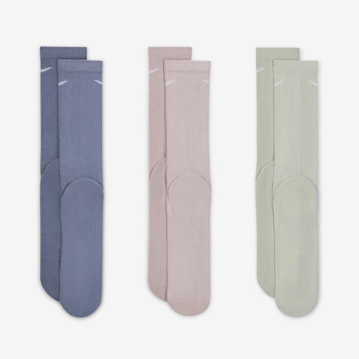 Nike Everyday Plus Cushioned Training Crew Socks (3 Pairs) Multi-Color Nike Everyday Plus Cushioned Training Crew Socks (3 Pairs) Multi-Color image number 2