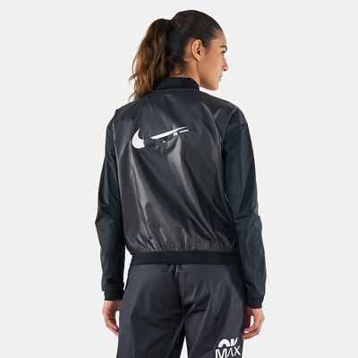 Nike Women's Swoosh Running Jacket Black Nike Women's Swoosh Running Jacket Black