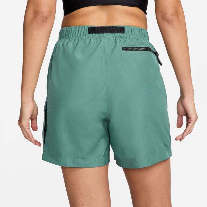 Nike Swim Women's Swim Voyage Cover-Up Shorts Green Nike Swim Women's Swim Voyage Cover-Up Shorts Green image number 1