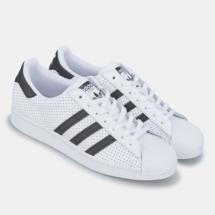 Men's Superstar Shoe Men's Superstar Shoe image number 1