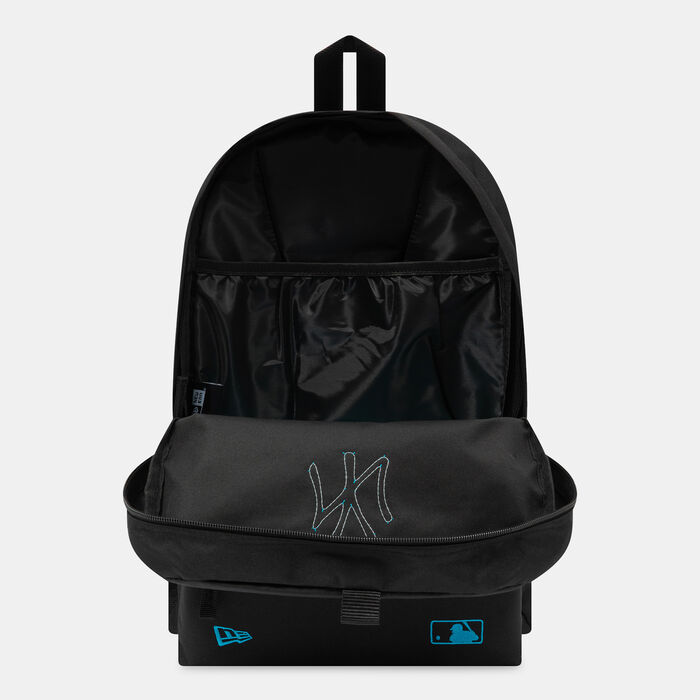 New Era MLB New York Yankees Applique Stadium Backpack Black New Era MLB New York Yankees Applique Stadium Backpack Black image number 3
