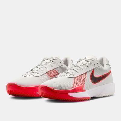 Nike Men's G.T. Cut Academy Basketball Shoes White Nike Men's G.T. Cut Academy Basketball Shoes White