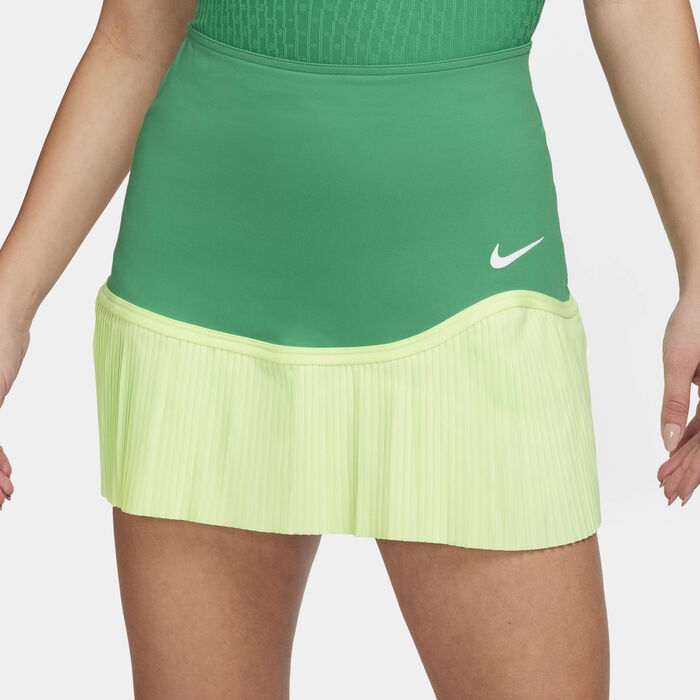 Nike Women's Dri-FIT Advantage Tennis Skirt Green image number 1