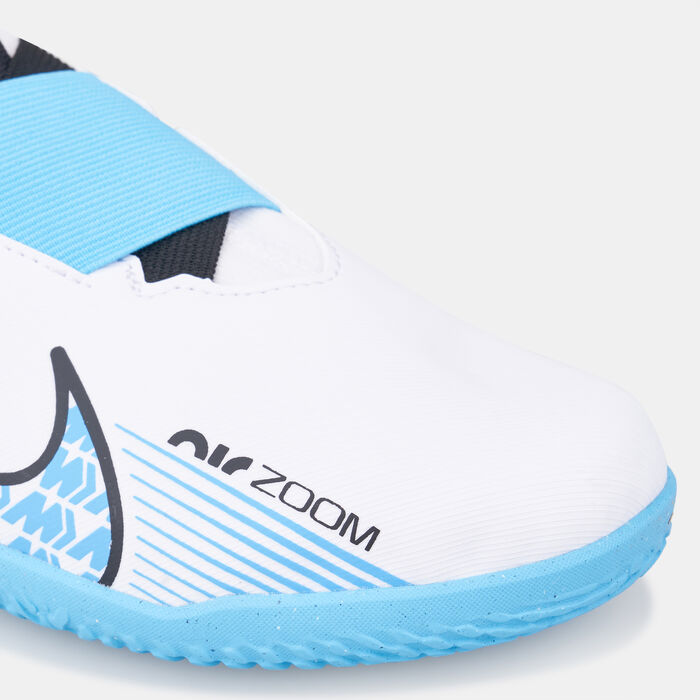 Nike Kids' Mercurial Vapor 15 Academy Indoor Court Football Shoes (Younger and Older Kids) White Nike Kids' Mercurial Vapor 15 Academy Indoor Court Football Shoes (Younger and Older Kids) White image number 4