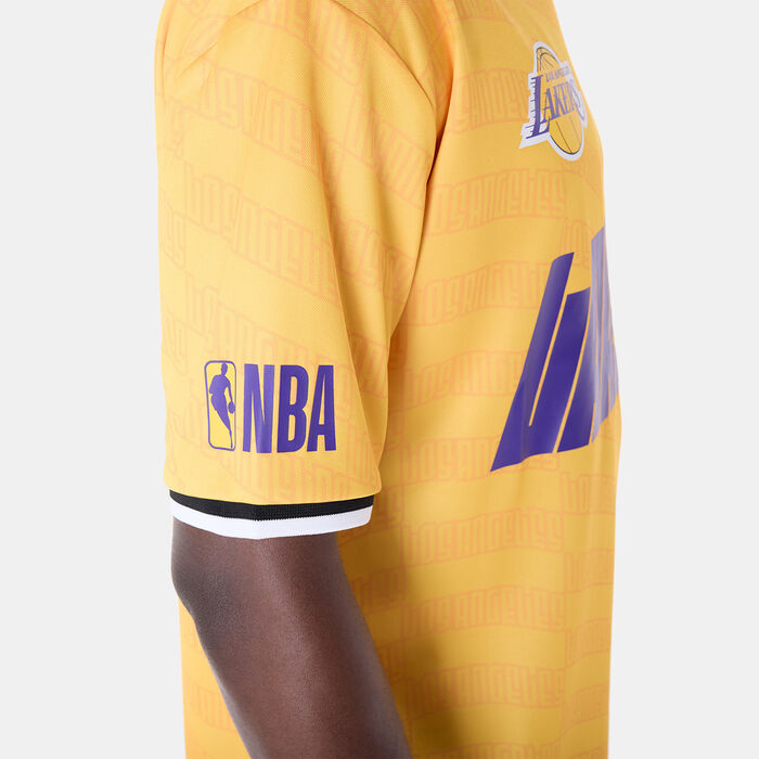 New Era Men's NBA LA Lakers T-Shirt yellow New Era Men's NBA LA Lakers T-Shirt yellow image number 3