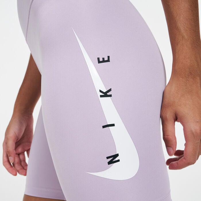 Nike Women's Swoosh 7-Inch Running Shorts Ivory Nike Women's Swoosh 7-Inch Running Shorts Ivory image number 3