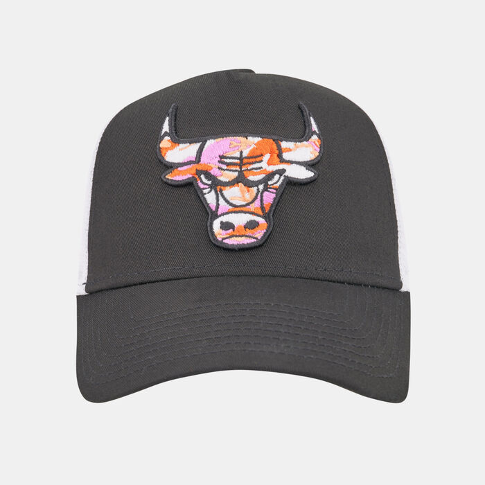 New Era Men's Chicago Bulls Seasonal Infill Trucker Cap Black New Era Men's Chicago Bulls Seasonal Infill Trucker Cap Black image number 0
