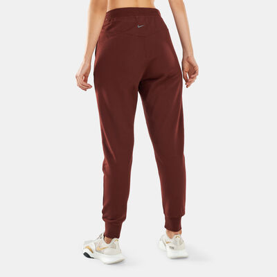 Nike Women's Yoga Luxe Fleece 7/8 Joggers Brown