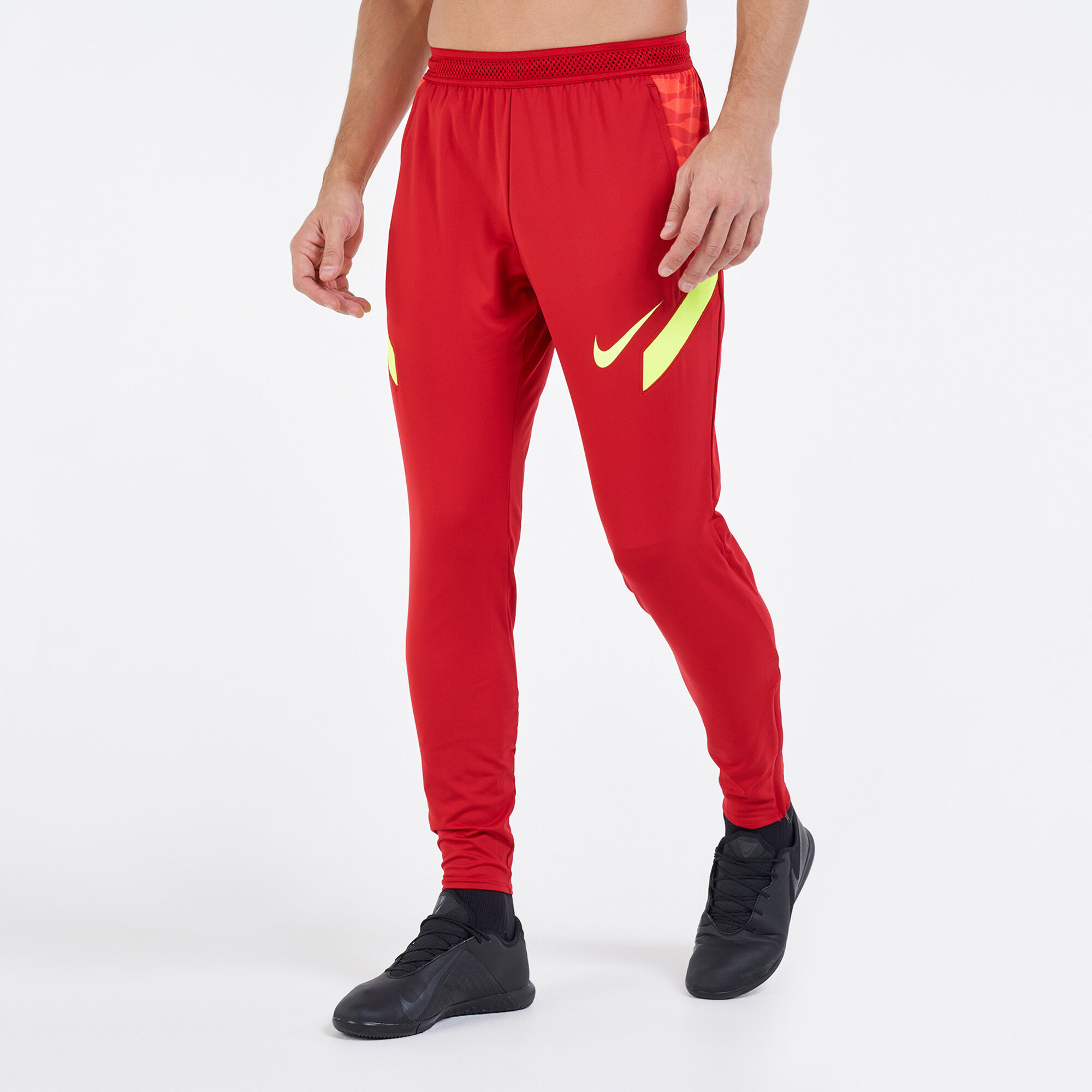 Nike football online strike tapered joggers