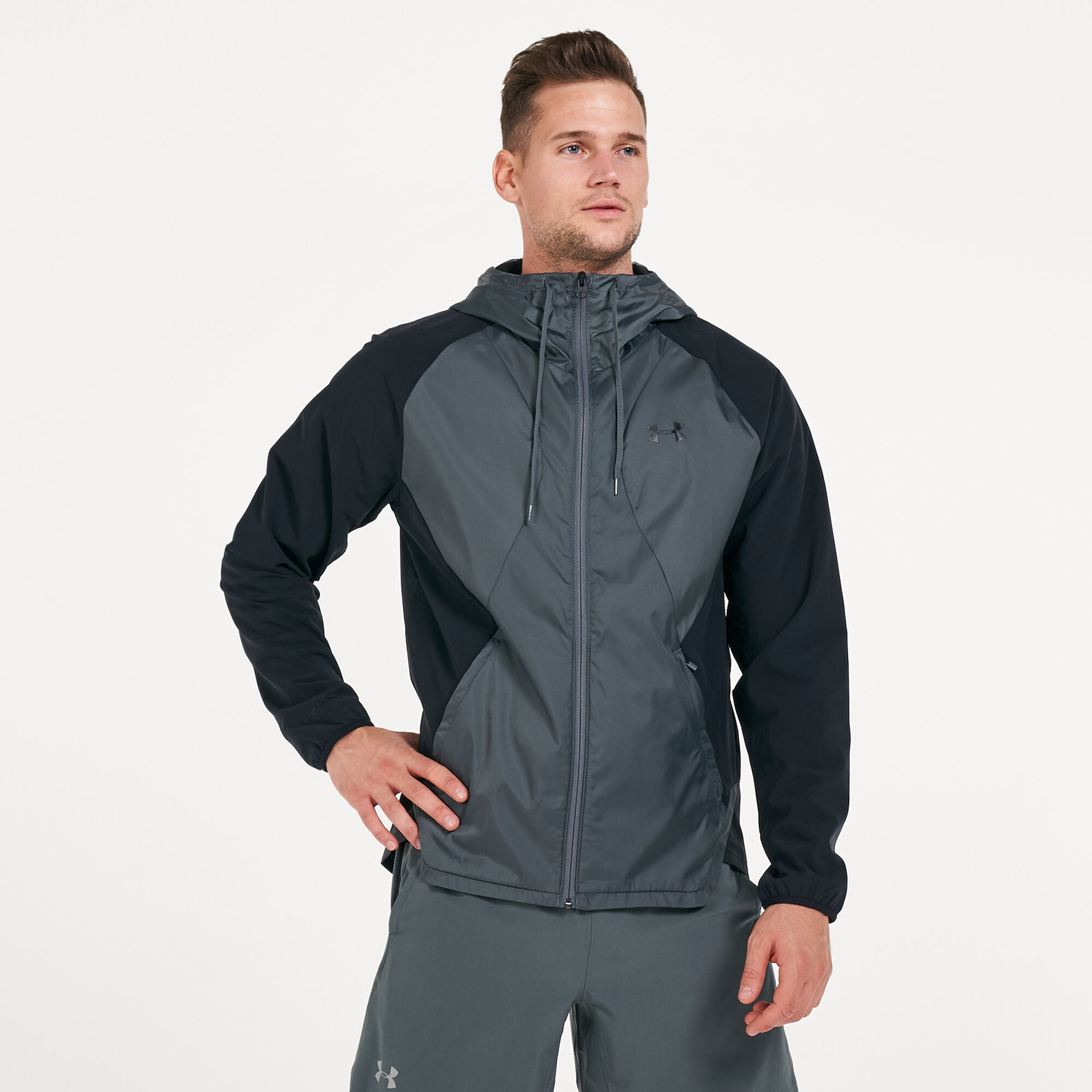 Buy Under Armour Men s Stretch Woven Full Zip Jacket Black in KSA SSS