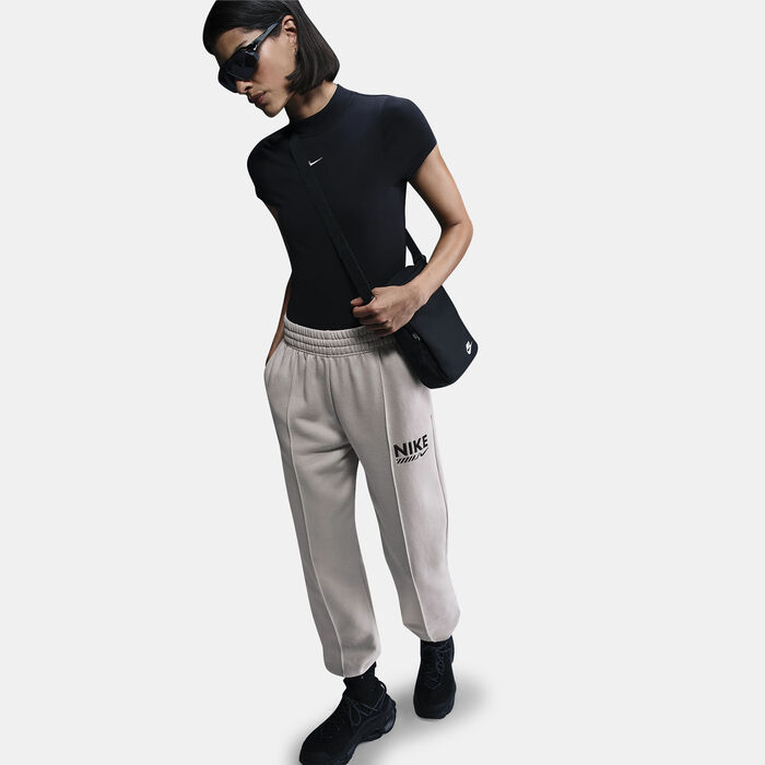 Nike Women's Sportswear Sweatpants Ivory image number 2