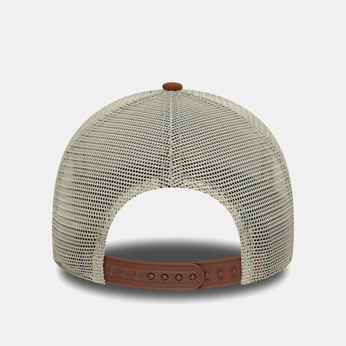 New Era Men's Oval Patch Camo Trucker Cap Beige New Era Men's Oval Patch Camo Trucker Cap Beige image number 3