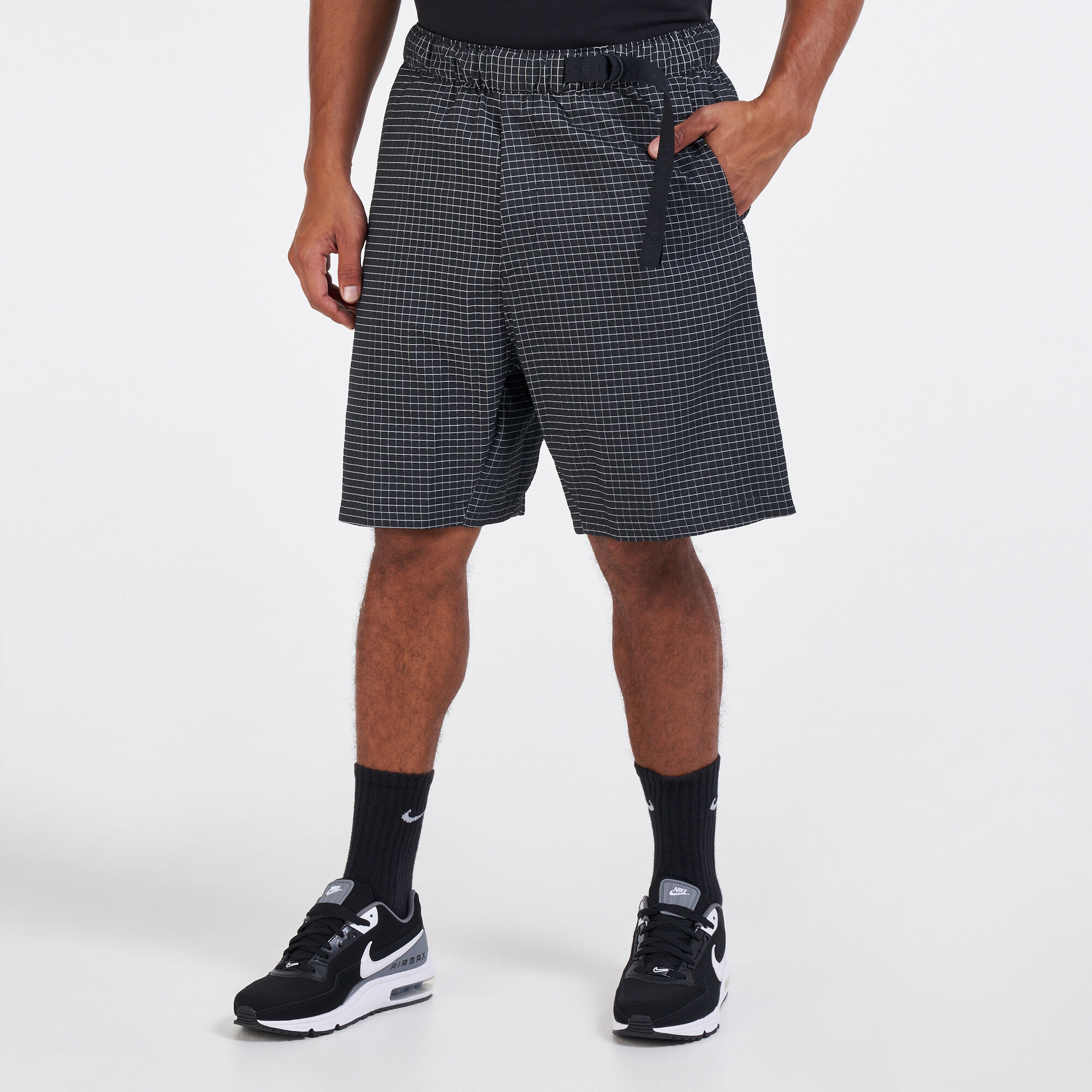 Nike tech best sale pack grid shorts