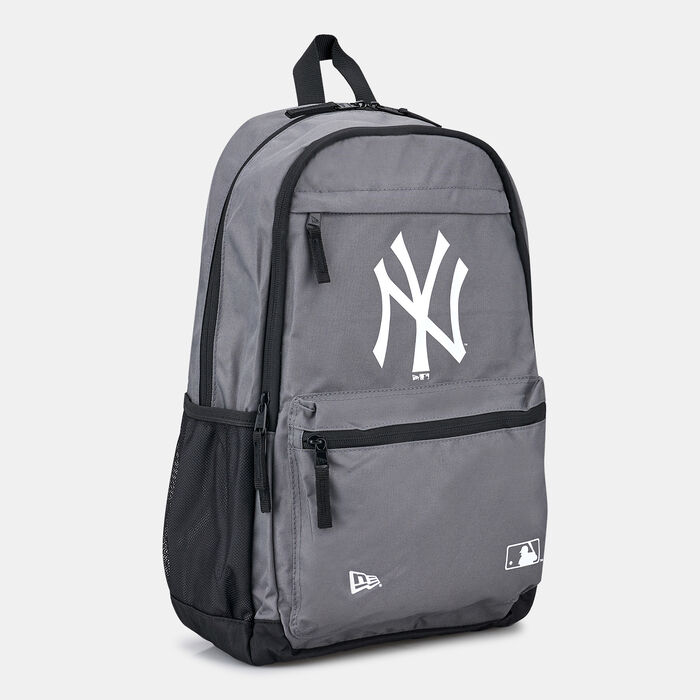 New Era Men's New York Yankees Delaware Backpack Grey New Era Men's New York Yankees Delaware Backpack Grey image number 1