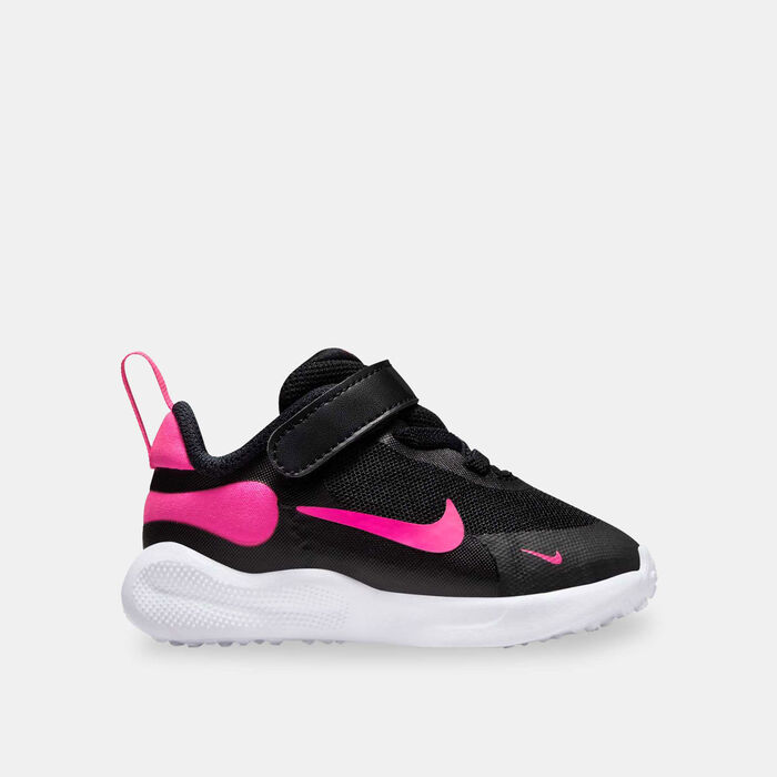 Nike Kids' Revolution 7 Shoes Black Nike Kids' Revolution 7 Shoes Black image number 0