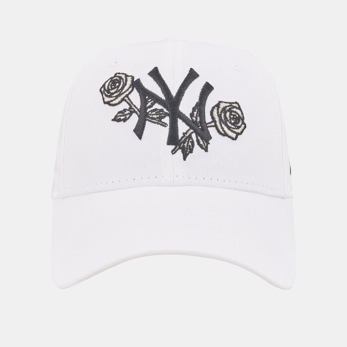 New Era Women's New York Yankees Floral 9FORTY Adjustable Cap White New Era Women's New York Yankees Floral 9FORTY Adjustable Cap White image number 0