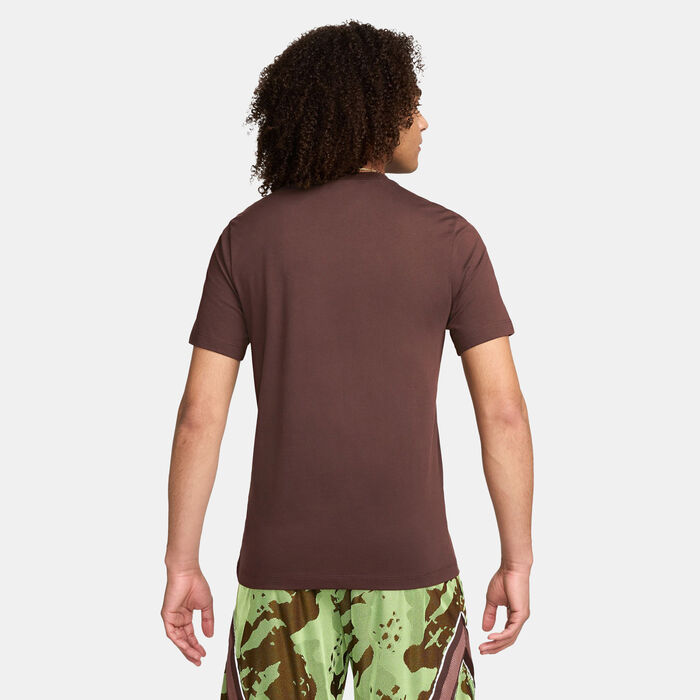 Nike Men's Graphic T-Shirt Brown image number 1