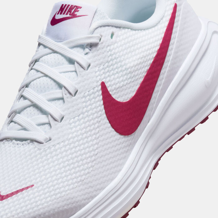 Nike Women's Revolution 8 Road Running Shoes White Nike Women's Revolution 8 Road Running Shoes White image number 4