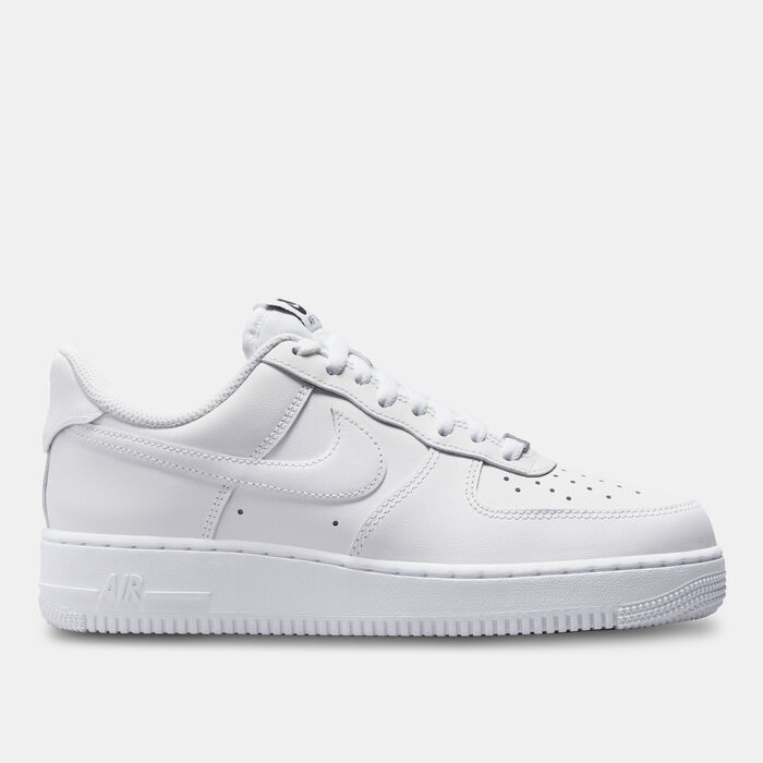 Nike Women's Air Force 1 '07 EasyOn Shoes White Nike Women's Air Force 1 '07 EasyOn Shoes White image number 0