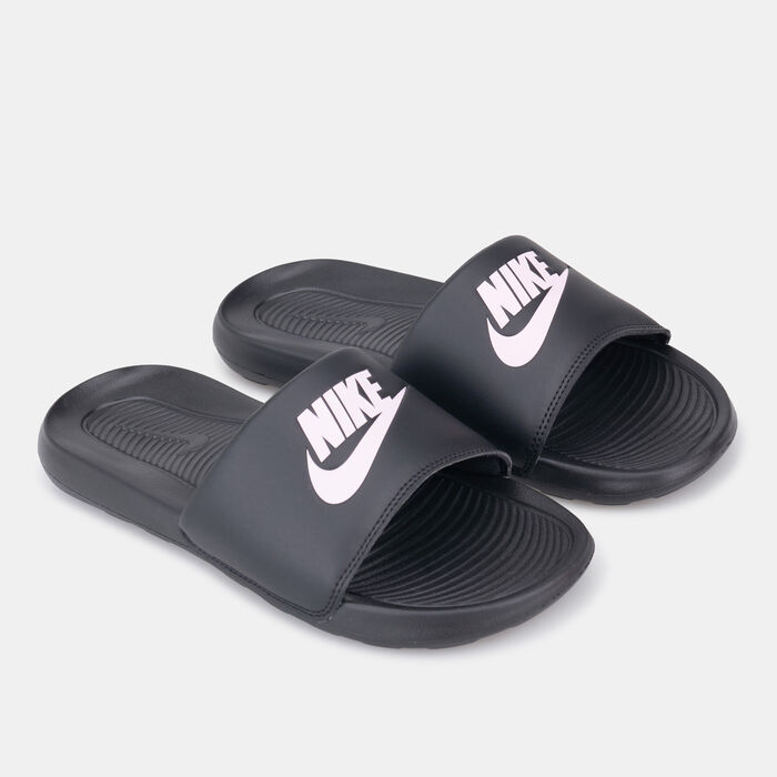 Nike Women's Victori Slides Black Nike Women's Victori Slides Black image number 0