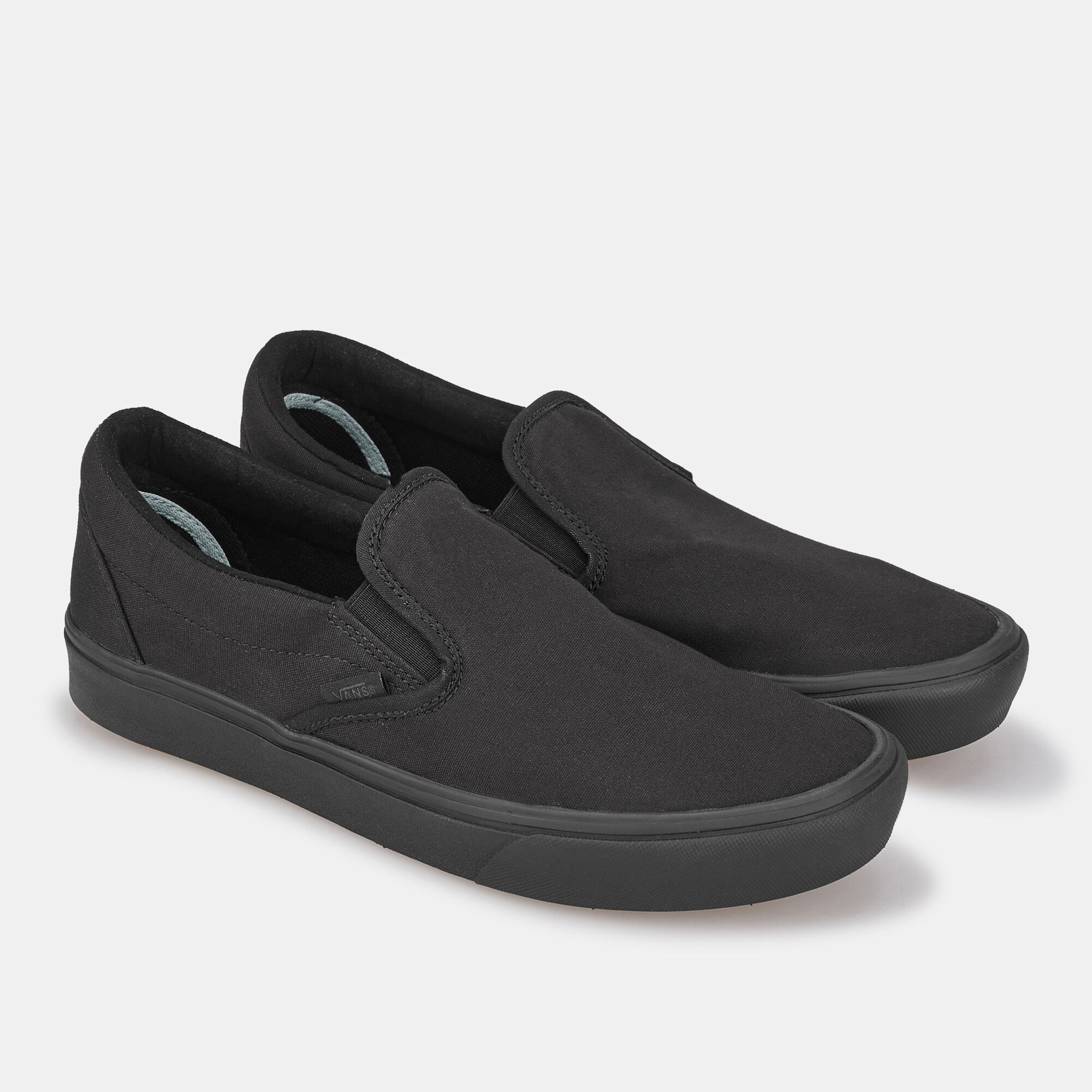 Vans comfycush hotsell slip on black