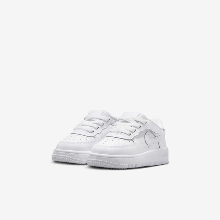Nike Kids' Force 1 Low EasyOn Shoes White Nike Kids' Force 1 Low EasyOn Shoes White image number 4