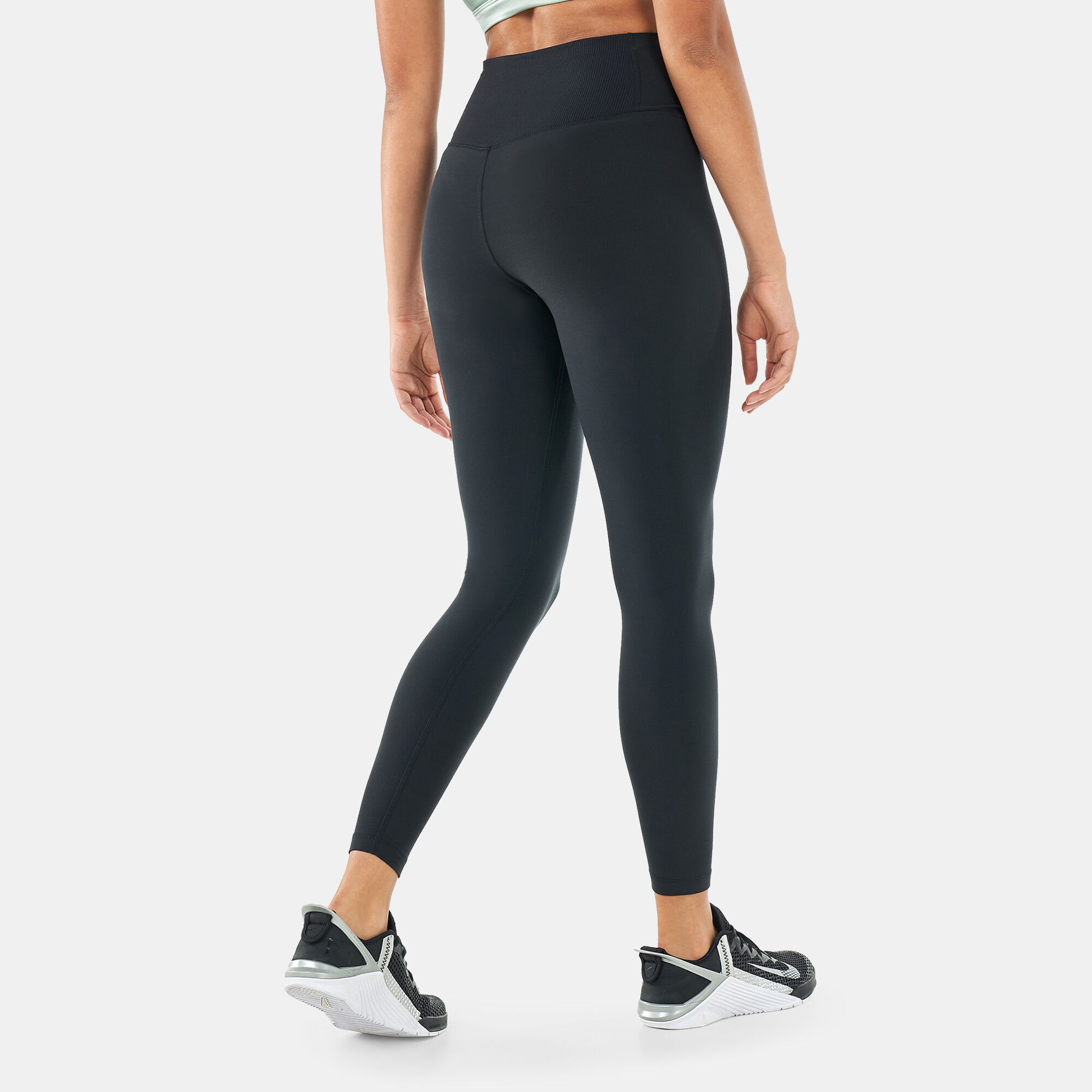 Sculpt hotsell nike leggings