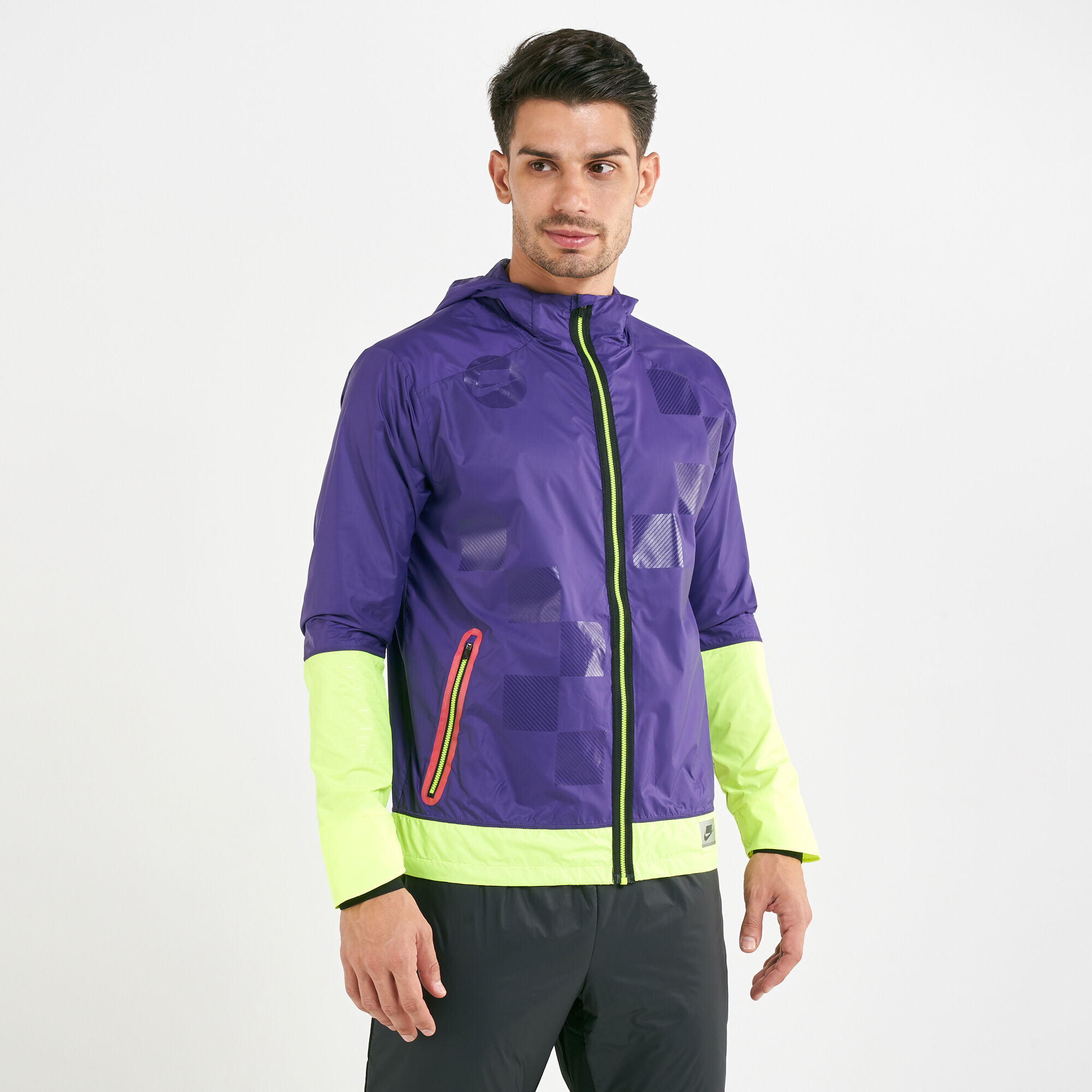 Nike wild run shield jacket clearance
