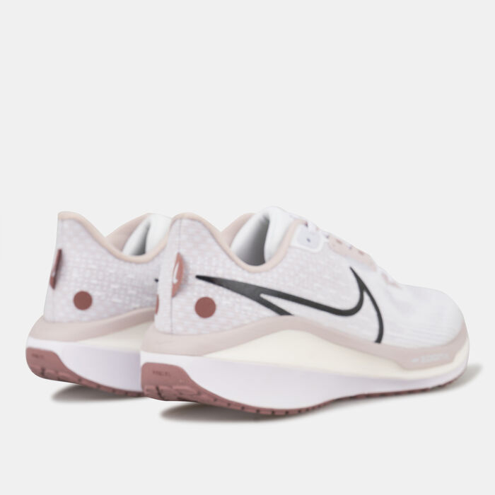 Nike Women's Vomero 17 Road Running Shoes Grey Nike Women's Vomero 17 Road Running Shoes Grey image number 2