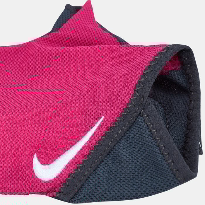 Nike Women's Essential Fit Gym Sports Gloves Pink Nike Women's Essential Fit Gym Sports Gloves Pink image number 2