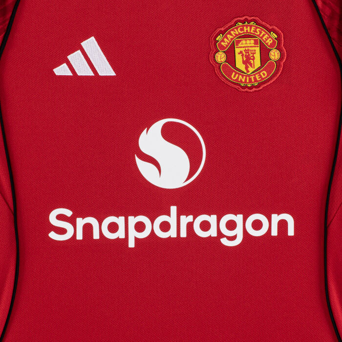 adidas Kids' Manchester United 25/26 Home Replica Football Jersey Red adidas Kids' Manchester United 25/26 Home Replica Football Jersey Red image number 4